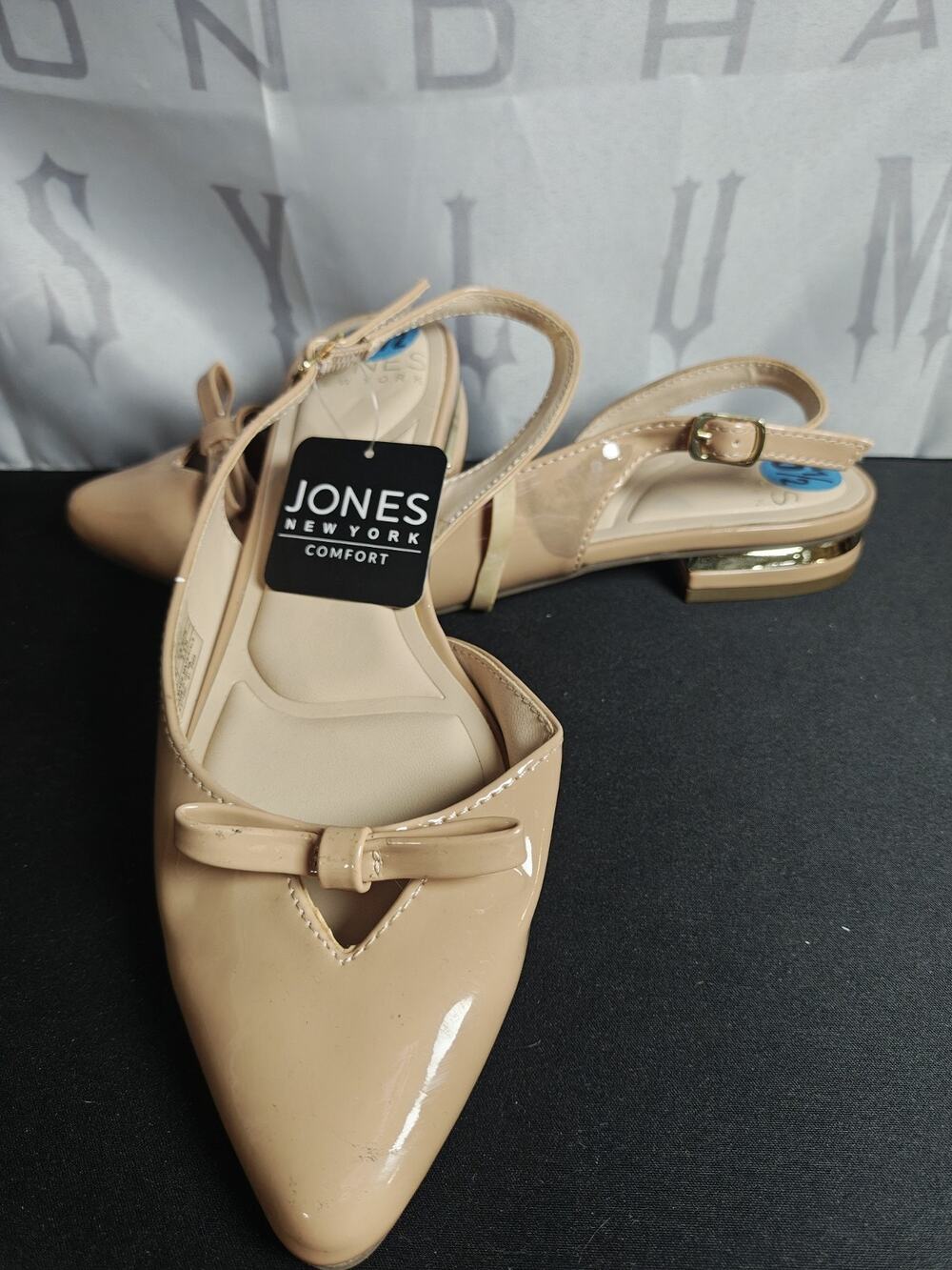 NWT Jones New York Women's 6.5 Nude Pointed Toe Bow Slingback Heel Shoes *STAIN*